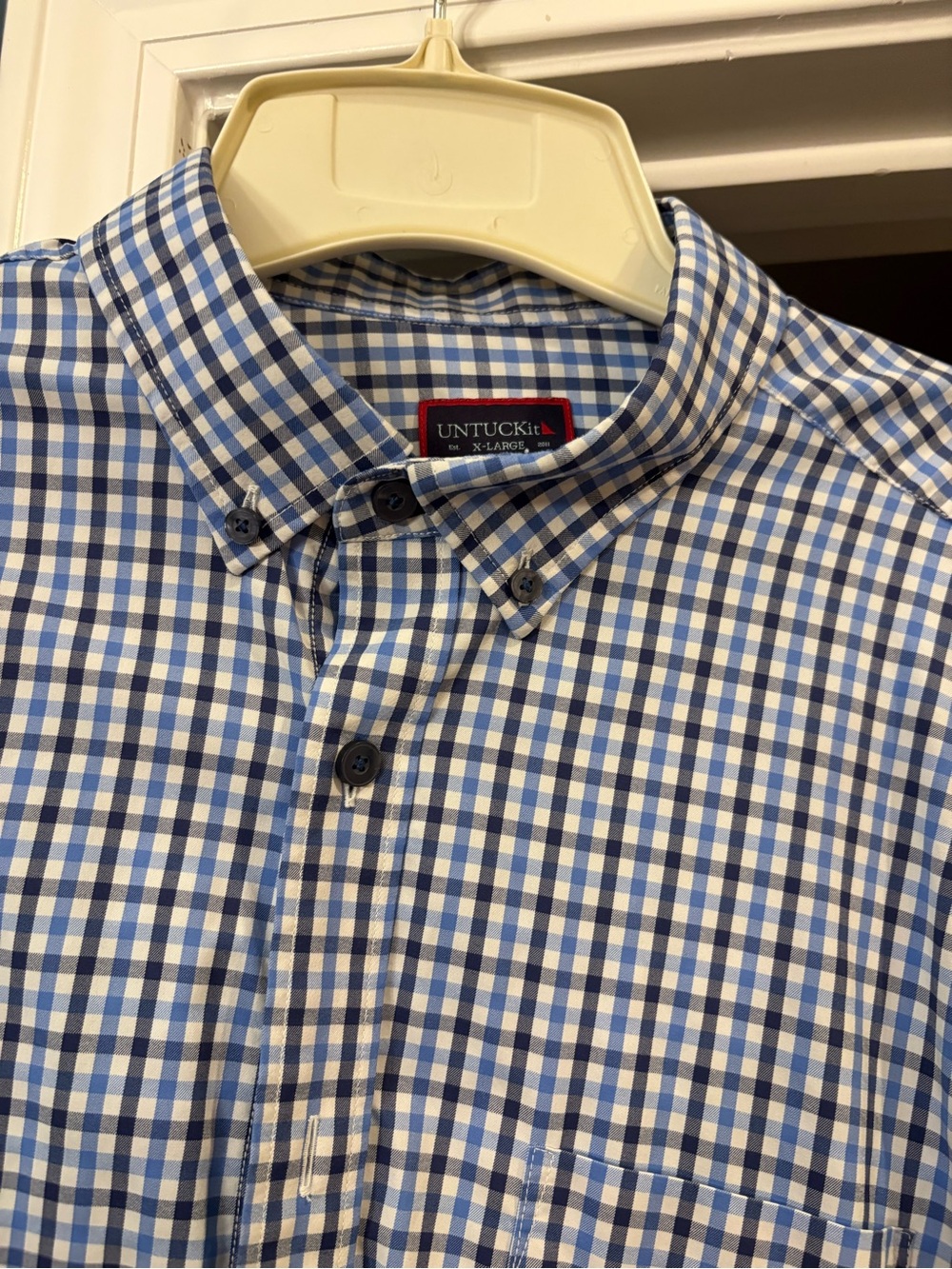 UNTUCKit Blue & White Gingham Button-Down Shirt